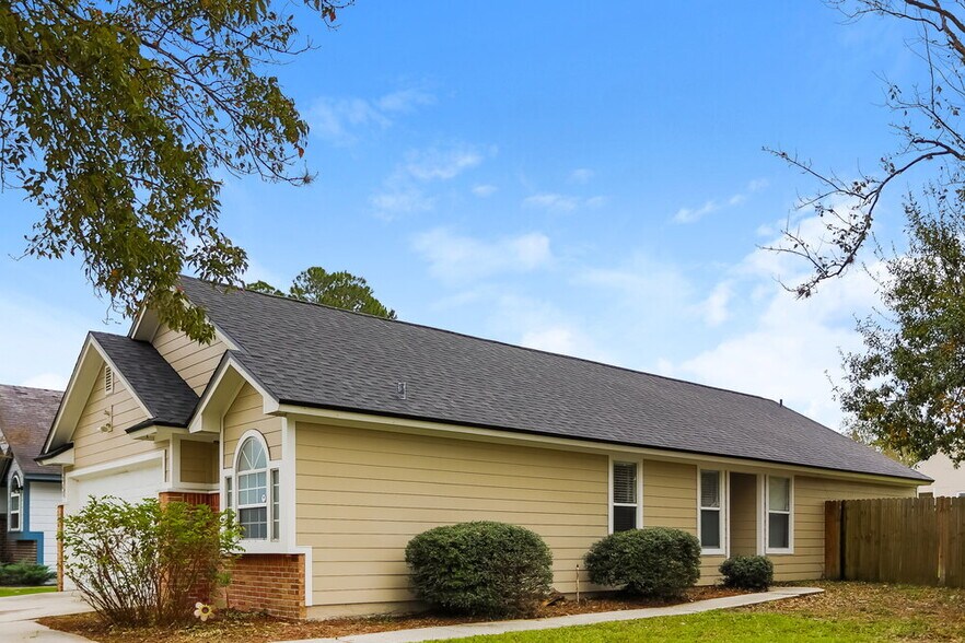 Building Photo - 1263 Suffolk Pl