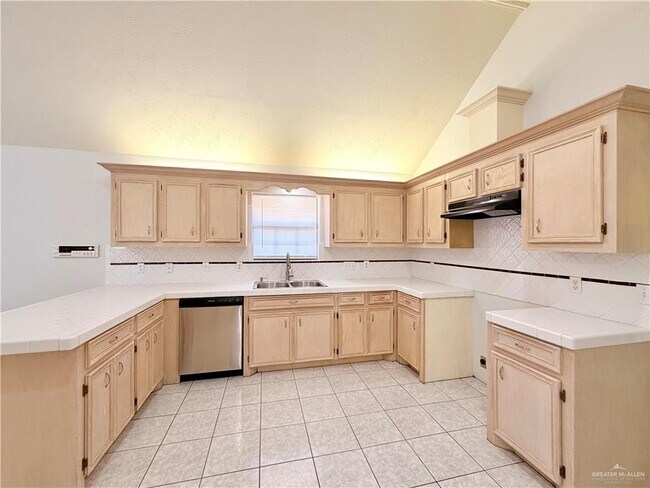 Building Photo - 35 West St