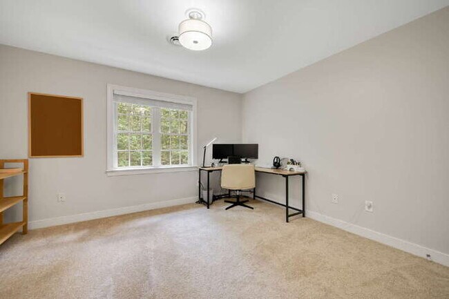 Building Photo - 4 Bedroom Home on 3.65 Acres in Moseley – Available September 22nd – $3,500/mo