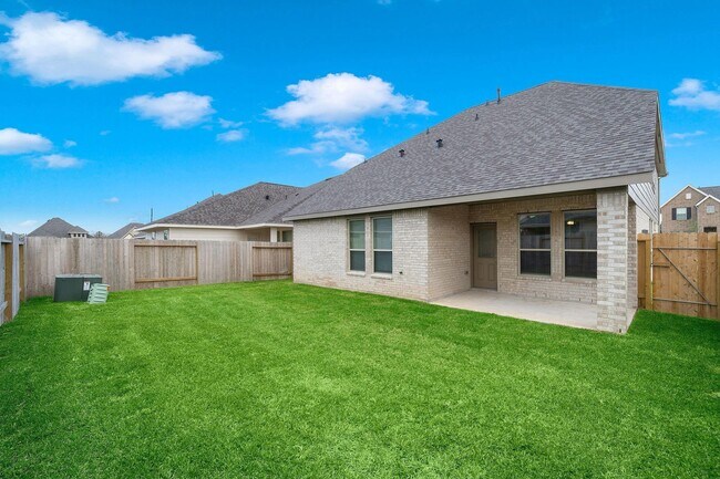 Building Photo - 2915 Painted Sunrise Trail