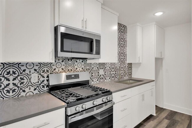 Building Photo - 2101 Benwick Cir
