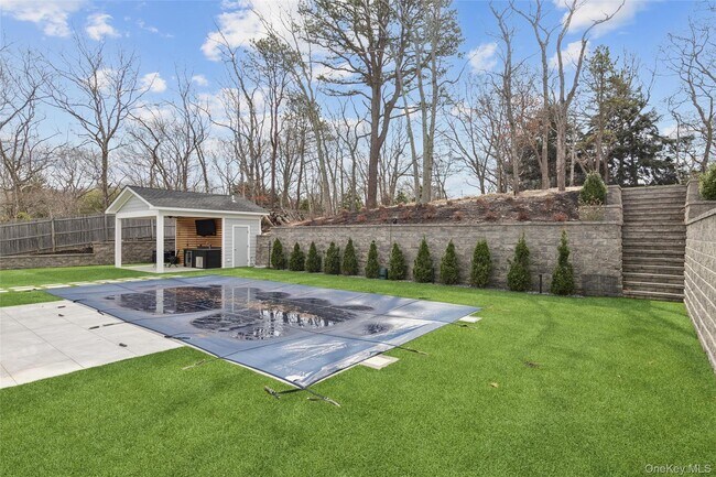 Building Photo - 6 W Landing Rd