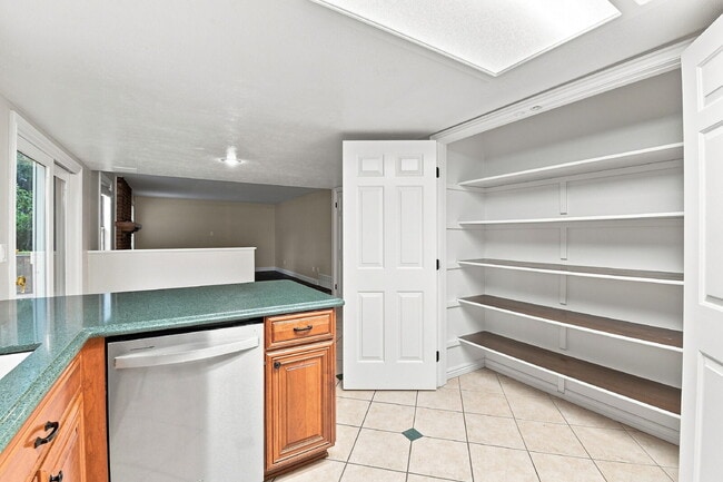Building Photo - $2,645.95, 4-bed, 2.5-bath located in Centennial with a fenced backyard.