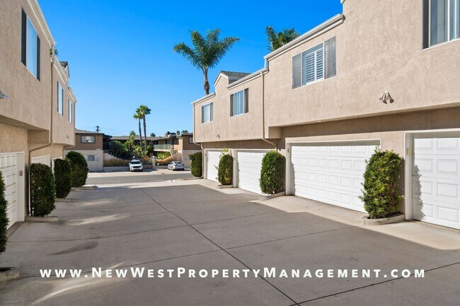 Building Photo - Exquisite North Park/University Heights Townhome, Small Pet Ok!