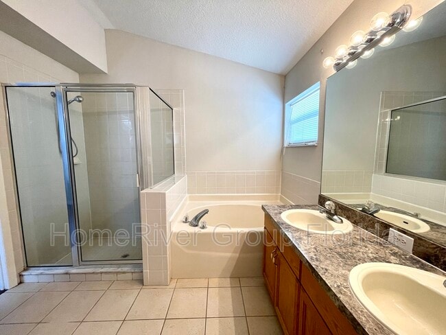 Building Photo - 5534 Turtle Crossing Loop