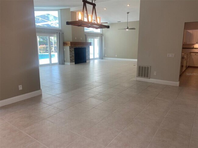 Building Photo - 140 Sea Anchor Dr