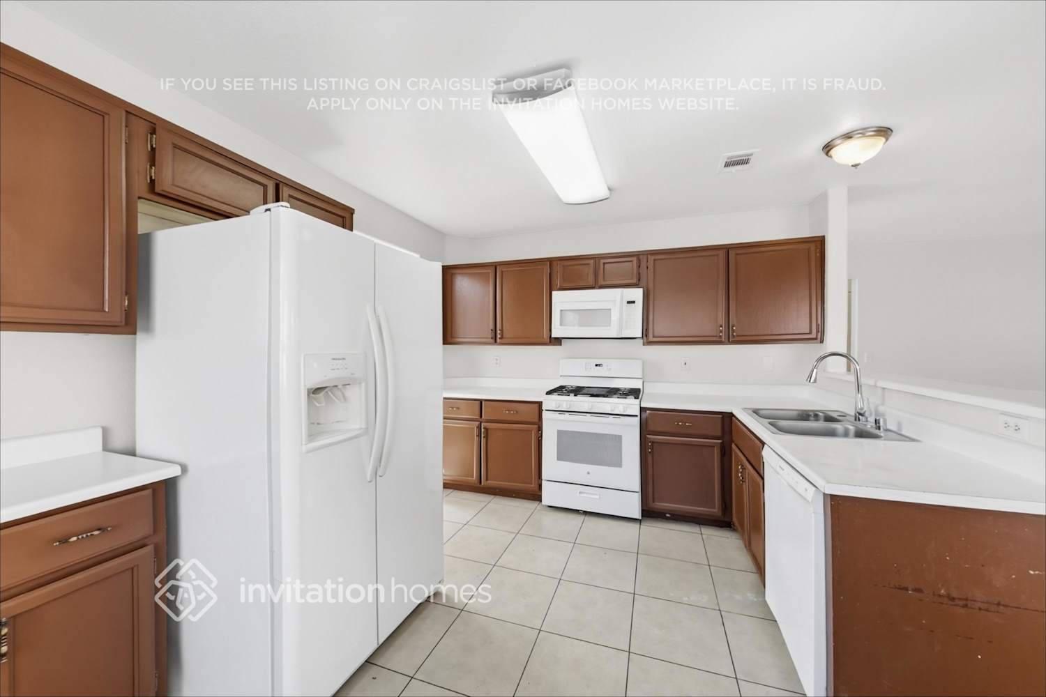 Building Photo - 6704 Painted Canyon Ct