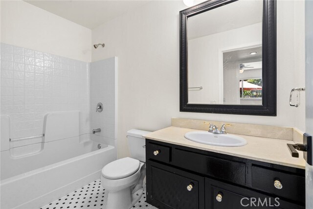 Building Photo - 9391 Westcliff Dr
