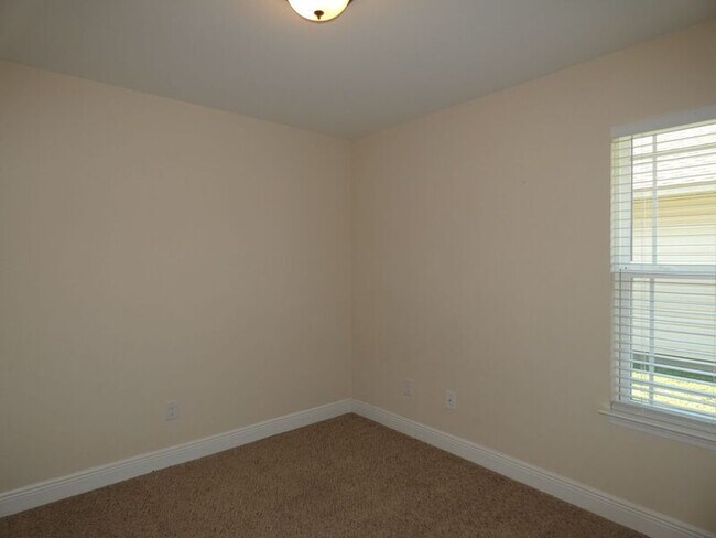 Building Photo - 5061 Carley Ct