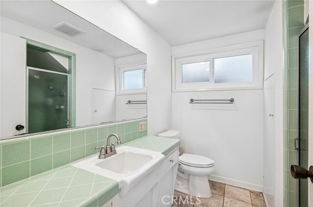 Building Photo - 121 Onyx Ave