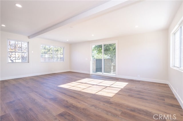 Building Photo - 8330 Glenoaks Blvd