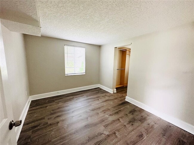 Building Photo - 1016 Atkins Pl