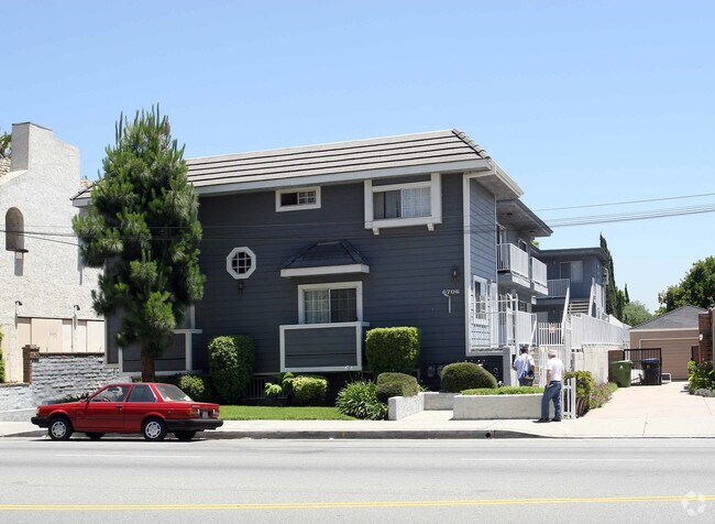 Primary Photo - 6706 Kester Ave