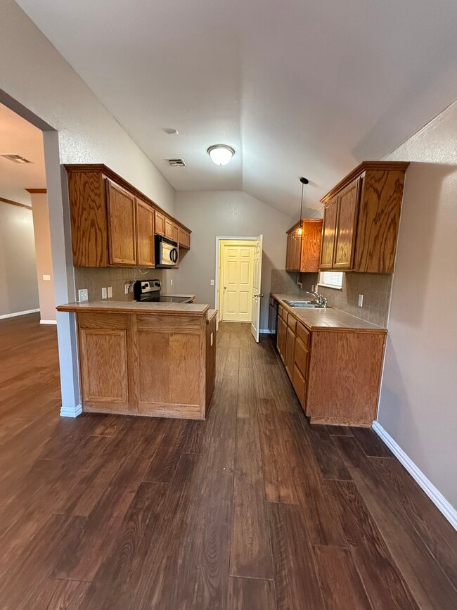 Building Photo - 15920 Korie Dr