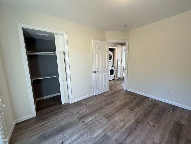 Building Photo - Mission Terrace Neighborhood Beauty-Charmi...