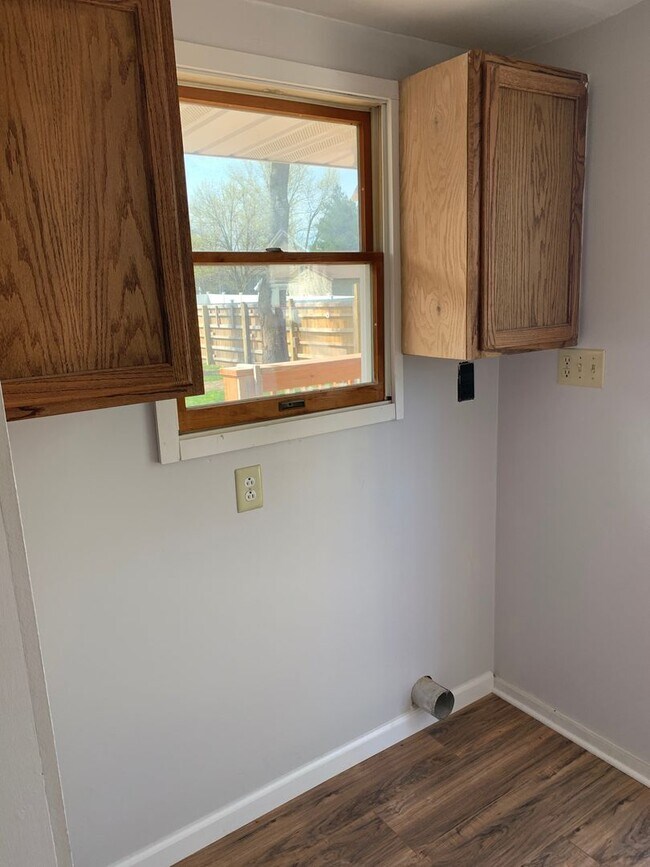Building Photo - Move in Ready...346 Virginia Ave, Cottage Hills