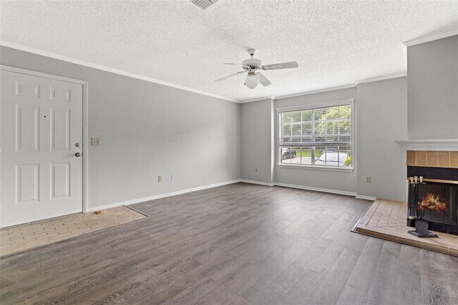 Building Photo - 11811 Skylake Pl