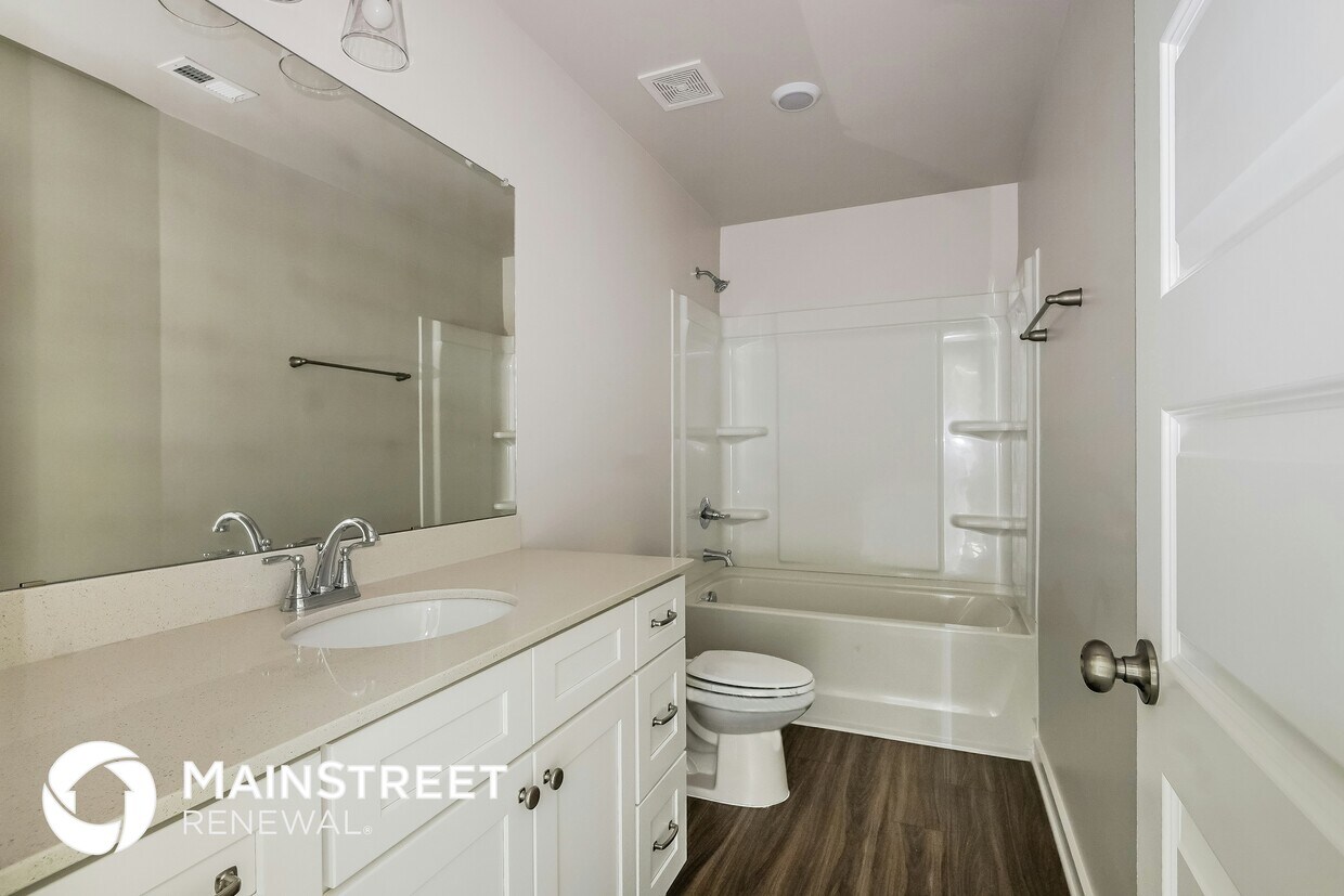 Building Photo - 370 Ridgeview Cir