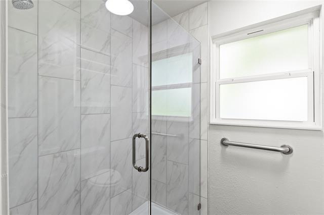 Building Photo - 242 Autumn Wood Trail