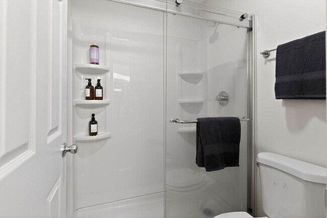 Building Photo - 800 Alexander Rd