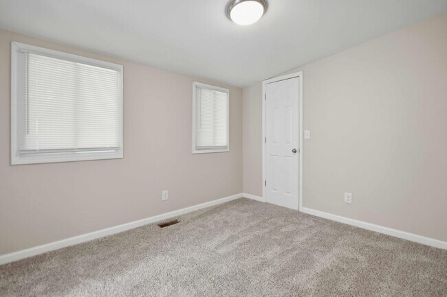 Building Photo - 970 Swift Dr