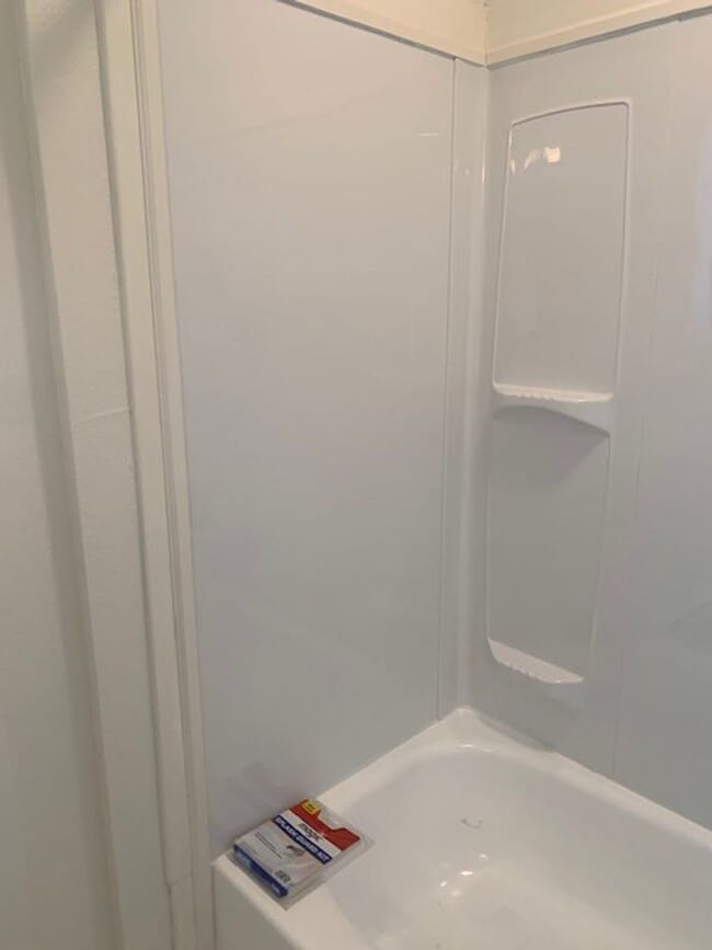 Building Photo - 1211 Summers Ln