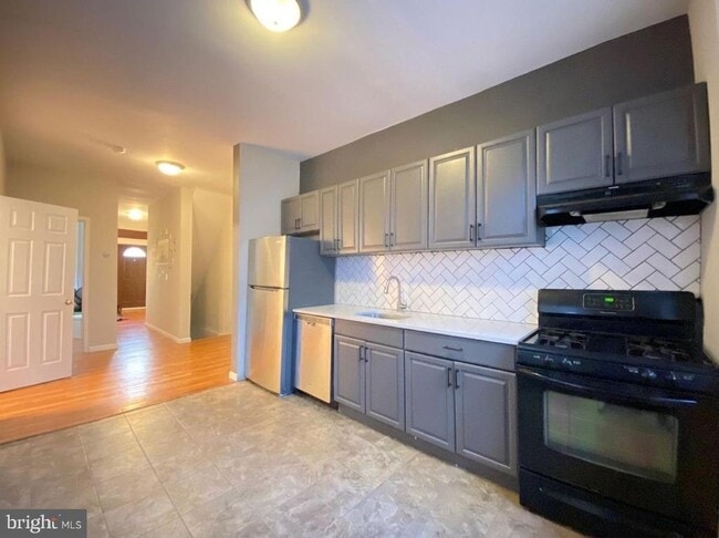 Building Photo - 1518 Page St