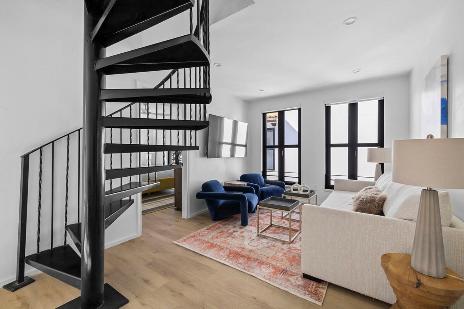 Building Photo - 2701 Bumble Bee Dr