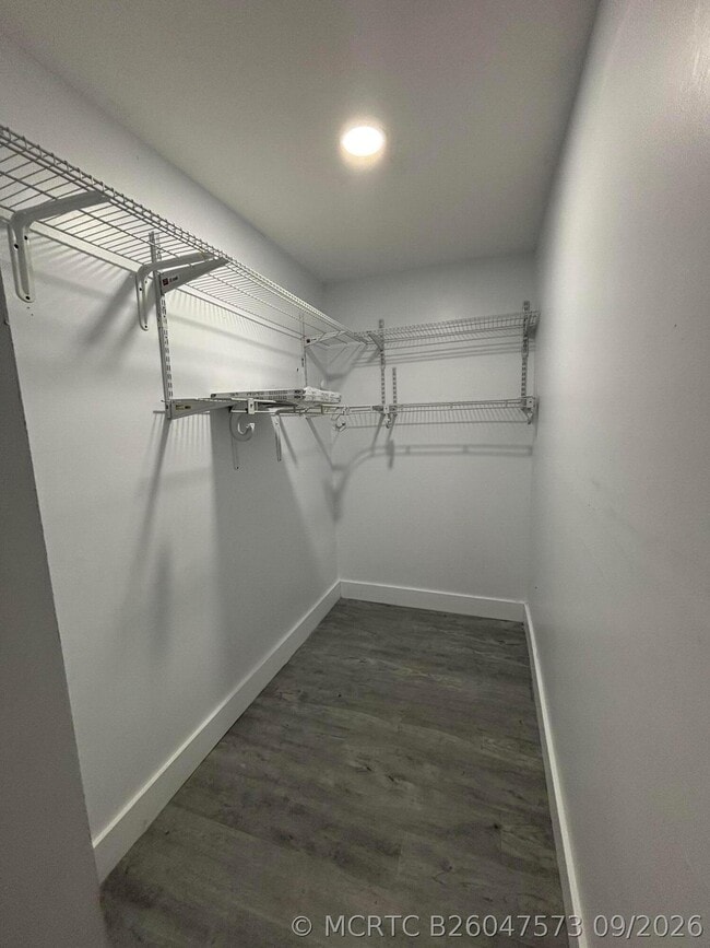 Building Photo - 6132 Fairfield Cir