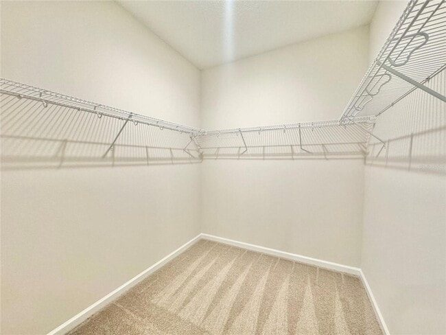 Building Photo - 824 Griffon Ave