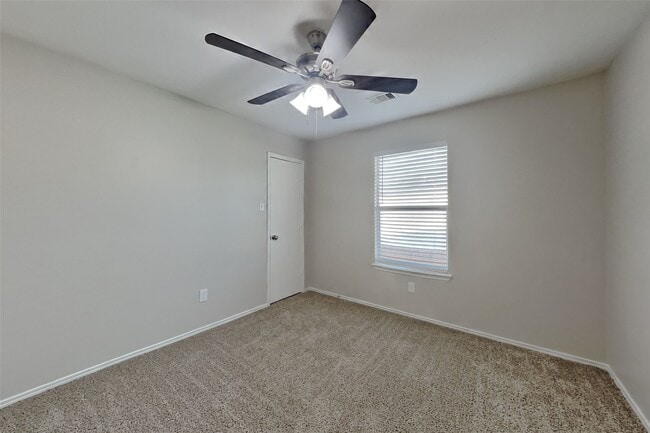 Building Photo - 4102 Sand Ripple Ln