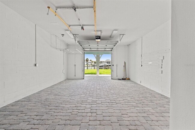 Building Photo - 11715 1st St E