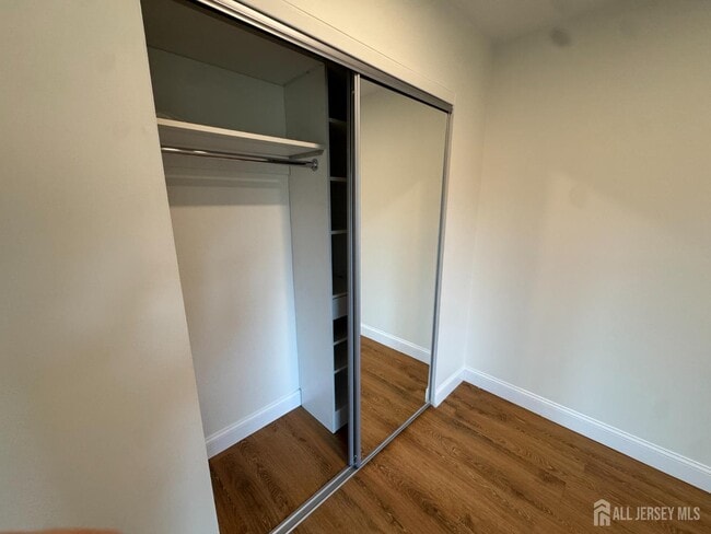 Building Photo - 11 Pine Cluster Cir