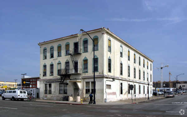 Primary Photo - Clermont/Coast Hotel