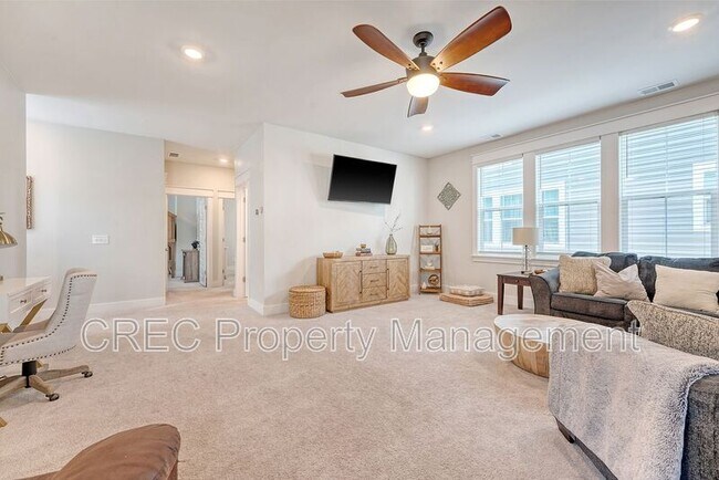 Building Photo - 1382 Clay Field Trl