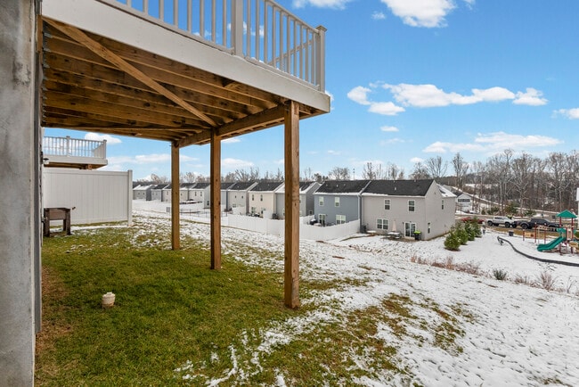 Building Photo - 161 Robinia Rd