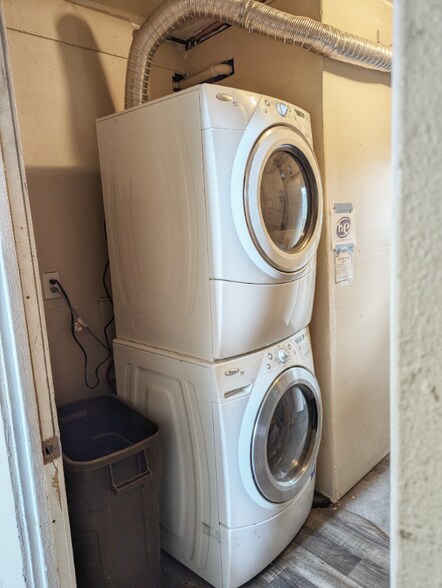 Building Photo - 3401 E 15th Ave