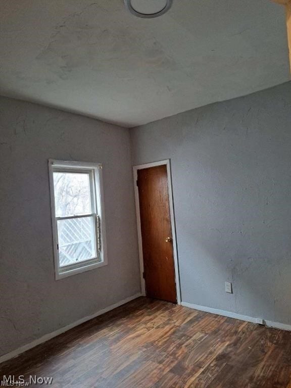 Building Photo - 3467 E 149th St