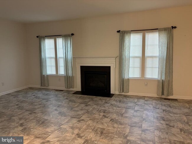 Building Photo - 371 Latrobe Dr