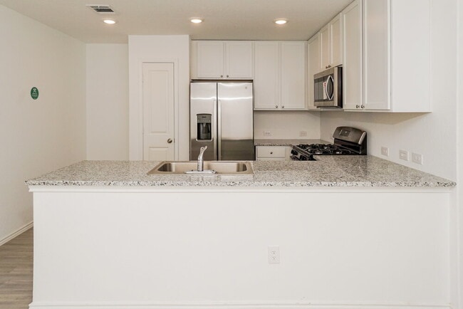 Building Photo - 14404 Penny Run