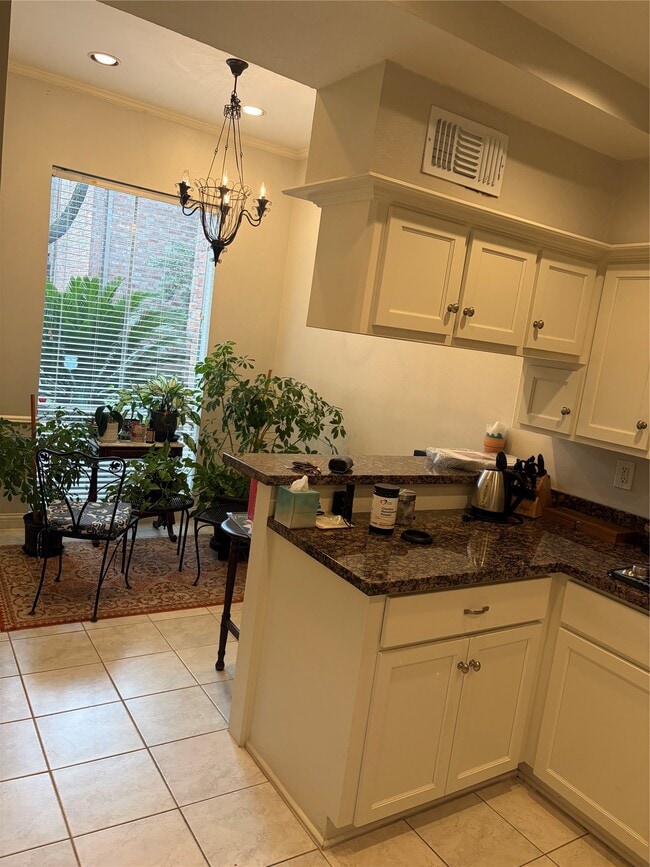 Building Photo - 15040 Kimberley Ct