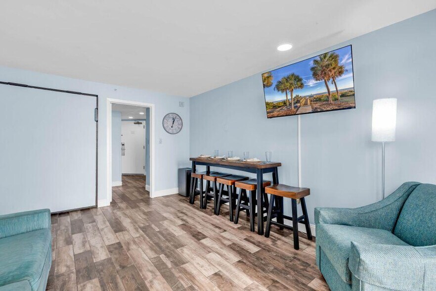 Building Photo - 1501 S Ocean Blvd