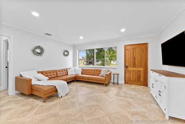 Building Photo - 1257 NW 5th St