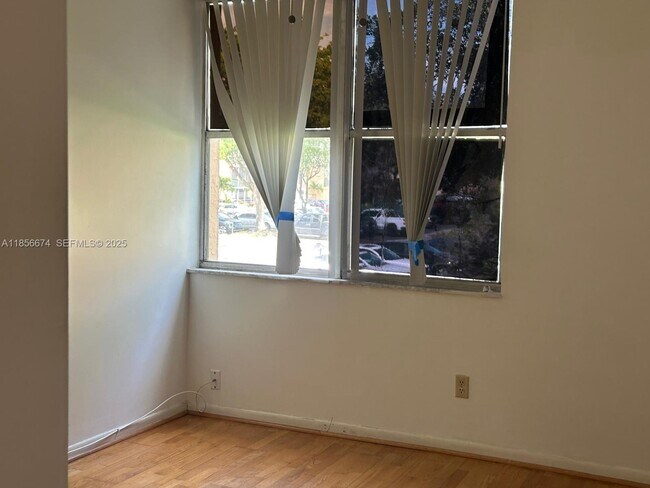 Building Photo - 3651 Environ Blvd