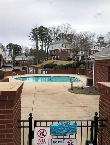 Building Photo - 5897 Brookside Oak Cir