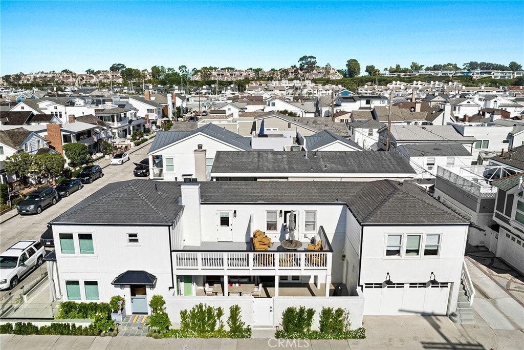 Building Photo - 300 Coral Ave