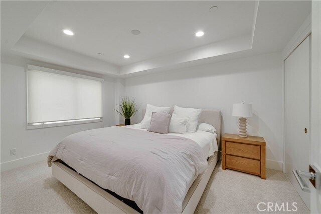 Building Photo - 608 Heliotrope Ave