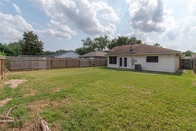 Building Photo - 12710 Autumn Mill Dr