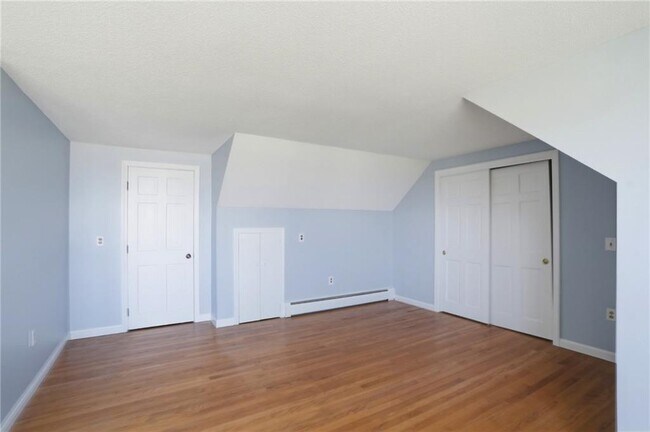 Building Photo - 22 Roger Williams Ct