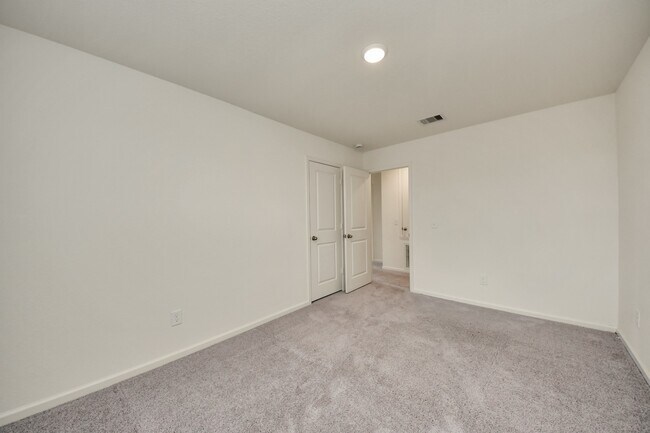 Building Photo - 5819 Bright Keel Dr